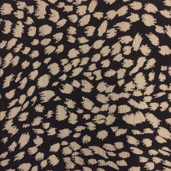 Black and white print blouse dress shirt - Picture 2 of 6